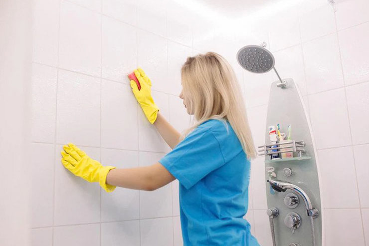 bathroom wall cleaning